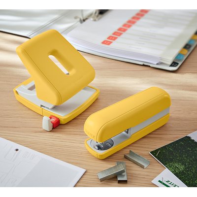 Agrafeuse Leitz Cosy 30 feuilles 24/6 jaune