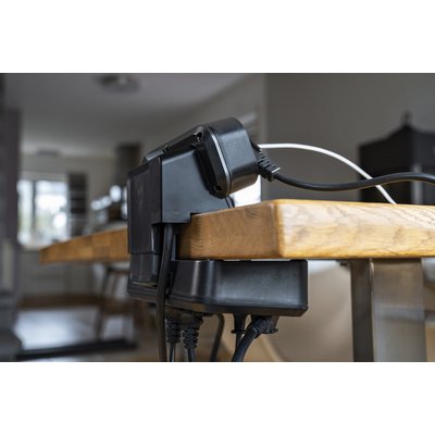 Multiprise Brennenstuhl Estilo bureau 10- prises 1 USB C 1 USB A 2m argent/noir