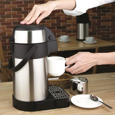Thermoskan Olympia met pomp 2.5 liter rvs