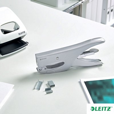 Pince agrafeuse Leitz P3 40 feuilles argent
