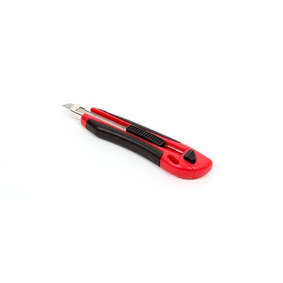Cutter IEZZY 9mm plastique prise Softgrip 3 lames incluses