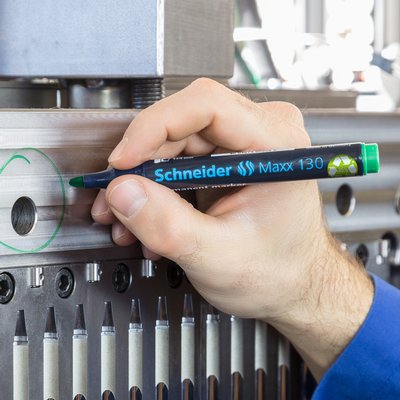 Marqueur permanent Schneider Maxx 130 ogive 1-3mm assorti 4 pièces